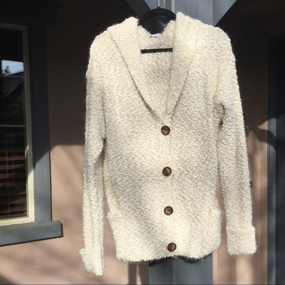 1 LEFT SALE‼️ Dakota Mohair Cardigan-Beige - Picture 5 of 6